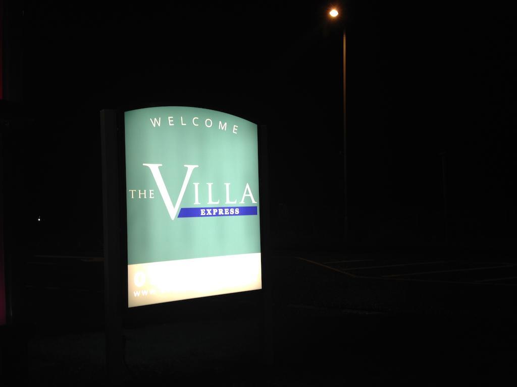 The Villa Express Kirkham  Extérieur photo